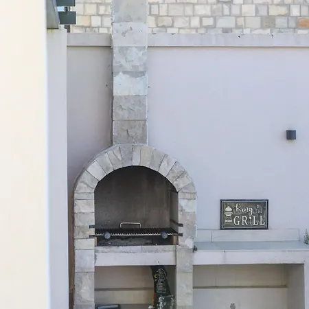 빌라 Luxury Violeta With Stunning Sea View And Pool Ivanica